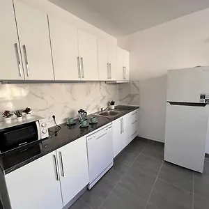 Moderno Y Reformado Estudio Palmeras Fuengirola